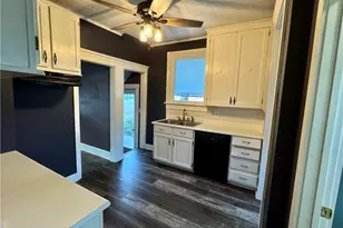 1409 Spring St, Coshocton, OH 43812 - Photo 9