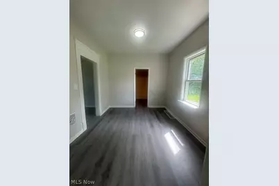 8706 Nevada Avenue, Loveland, OH 44104 - Photo 13