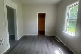 8706 Nevada Ave, Loveland, OH 44104 - Photo 13