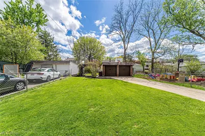 7415 Jameson Road, Parma, OH 44129 - Photo 37