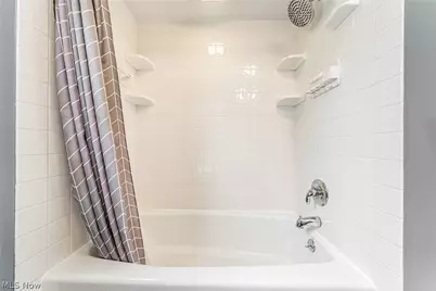 7415 Jameson Road, Parma, OH 44129 - Photo 15