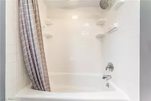 7415 Jameson Rd, Parma, OH 44129 - Photo 15