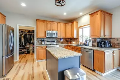 1467 Summer Wood Lane, Uniontown, OH 44685 - Photo 19