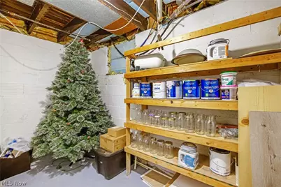 110 E Iron Avenue, Dover, OH 44622 - Photo 23