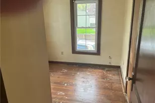33261 Lake Rd, Avon Lake, OH 44012 - Photo 9