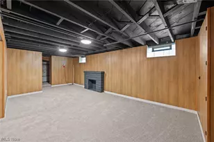 174 E 208th St, Euclid, OH 44123 - Photo 41