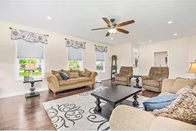 8744 Wakefield Run, North Ridgeville, OH 44039 - Photo 5