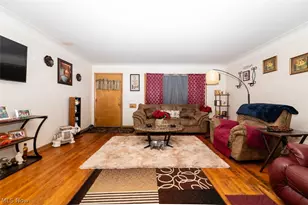 663 Babbitt Rd, Euclid, OH 44123 - Photo 9