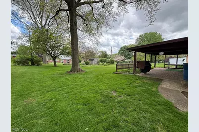 2552 Applegrove Street NW, North Canton, OH 44720 - Photo 15