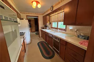 2552 Applegrove St NW, North Canton, OH 44720 - Photo 5