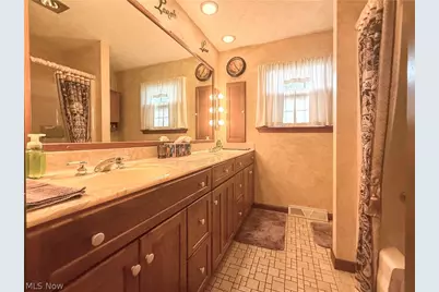 3225 Caprice Drive SW, Warren, OH 44481 - Photo 25