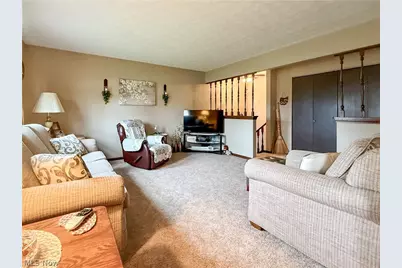 3225 Caprice Drive SW, Warren, OH 44481 - Photo 7
