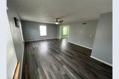 835 Yorkshire Drive, Ravenna, OH 44266 - Photo 7