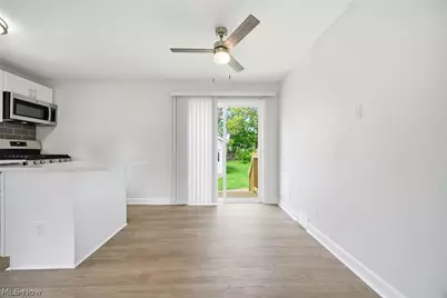 4276 Grove Avenue, Willoughby, OH 44094 - Photo 5