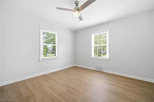 4276 Grove Ave, Willoughby, OH 44094 - Photo 11