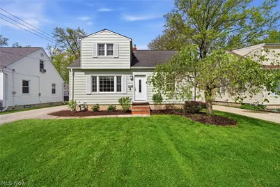 4276 Grove Avenue, Willoughby, OH 44094 - Photo 1