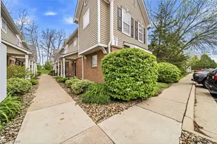3371 Lenox Village Dr, Fairlawn, OH 44333 - Photo 3