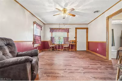 457 9th Street, Elyria, OH 44035 - Photo 7