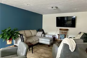 820 Commerce St, Wellsburg, WV 26070 - Photo 13