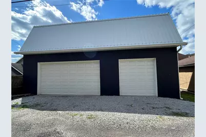 820 Commerce Street, Wellsburg, WV 26070 - Photo 5