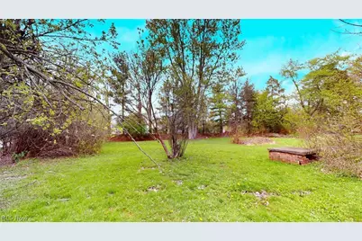 29999 Miles Road, Chagrin Falls, OH 44022 - Photo 5