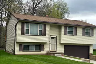 24437 Ridgeline, Huber Heights, OH 44146 - Photo 3