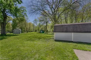 4365 Burkey Rd, Austintown, OH 44515 - Photo 35