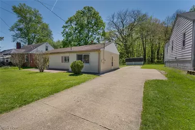 4365 Burkey Road, Austintown, OH 44515 - Photo 3