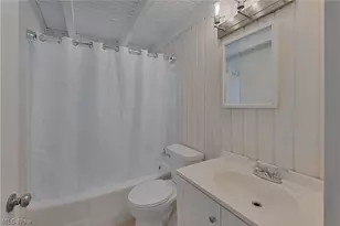 4365 Burkey Rd, Austintown, OH 44515 - Photo 15