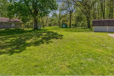 4365 Burkey Road, Austintown, OH 44515 - Photo 31