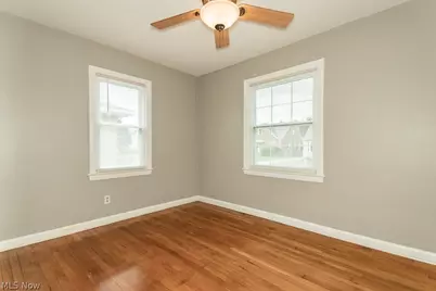 1557 Woodhurst Avenue, Mayfield Heights, OH 44124 - Photo 15