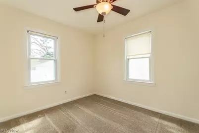 1557 Woodhurst Avenue, Mayfield Heights, OH 44124 - Photo 19