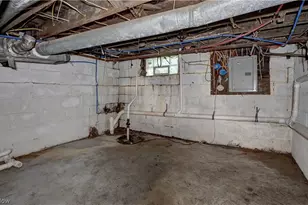 325 W Maryland Ave, Sebring, OH 44672 - Photo 19