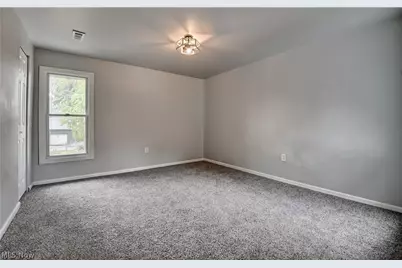 325 W Maryland Avenue, Sebring, OH 44672 - Photo 13