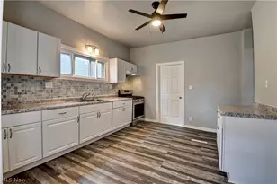 325 W Maryland Ave, Sebring, OH 44672 - Photo 5