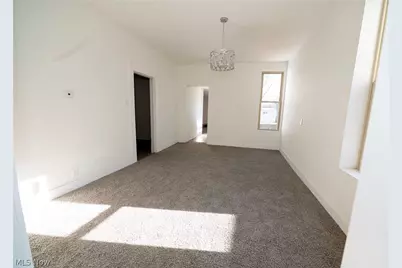 911 N Water Street, Uhrichsville, OH 44683 - Photo 11