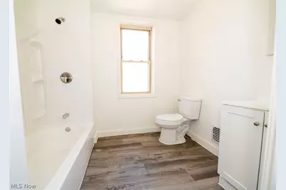 911 N Water Street, Uhrichsville, OH 44683 - Photo 27