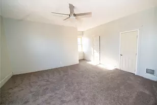911 N Water St, Uhrichsville, OH 44683 - Photo 23