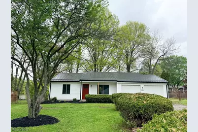 2625 Elm Drive, Girard, OH 44420 - Photo 1