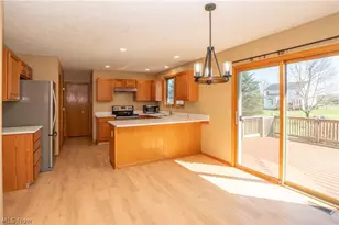 2662 Captens St NE, Canton, OH 44721 - Photo 11