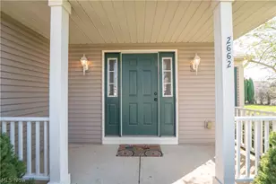 2662 Captens St NE, Canton, OH 44721 - Photo 3