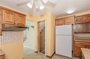 4809 Westbourne Rd, Lyndhurst, OH 44124 - Photo 11