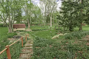 4809 Westbourne Rd, Lyndhurst, OH 44124 - Photo 47