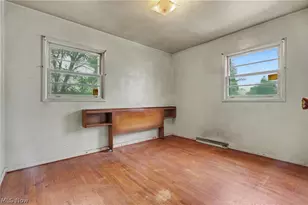 520 Sunset Dr, Hubbard, OH 44425 - Photo 5