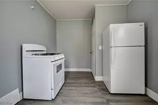 1379 Maryland Ave SW, Canton, OH 44710 - Photo 11