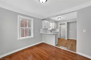 10204 McCracken Blvd, Garfield Heights, OH 44125 - Photo 5
