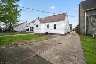 10204 McCracken Blvd, Garfield Heights, OH 44125 - Photo 25