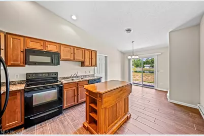 309 Woodland Way #A, Jefferson, OH 44047 - Photo 5