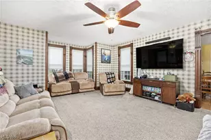 323 Seville Rd, Wadsworth, OH 44281 - Photo 13