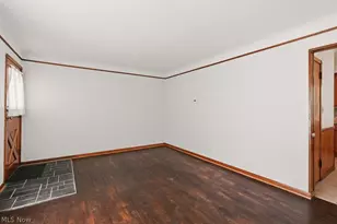 125 Meadowlane Rd, Green Hills, OH 44131 - Photo 5